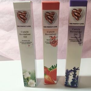 Cuticle Revitalizer Oil Set